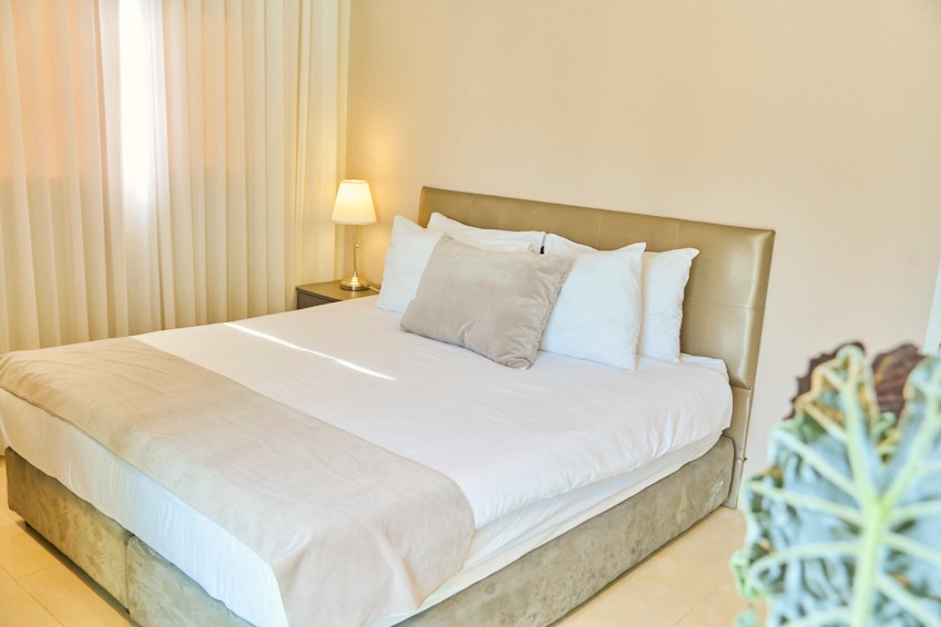 Family Room with Balcony | חדר משפחה עם מרפסת